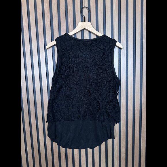 New Generation Love NY Top Large Black Textured Embroidered Nori Sleeveless Tank - Picture 2 of 7